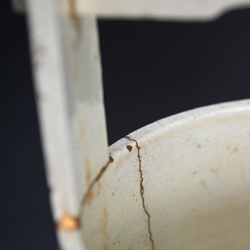 A spectacular Te-oke Mizusashi with Kintsugi Gold Repairs ー大樋手桶 水さし