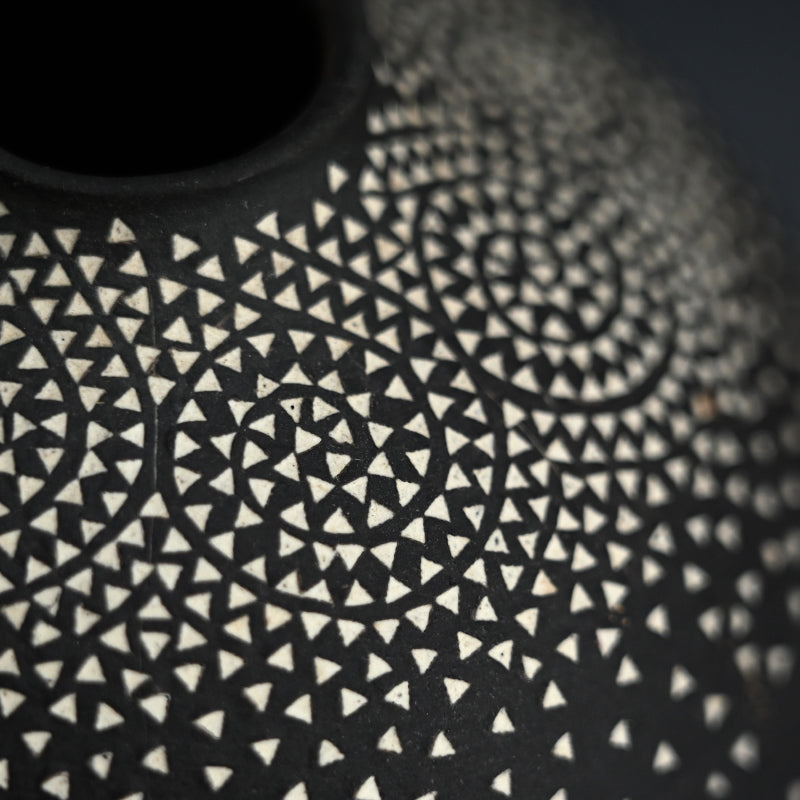 Black Vase ー北村 純子 “花入”