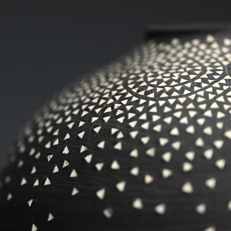 Black Vase ー北村 純子 “花入”