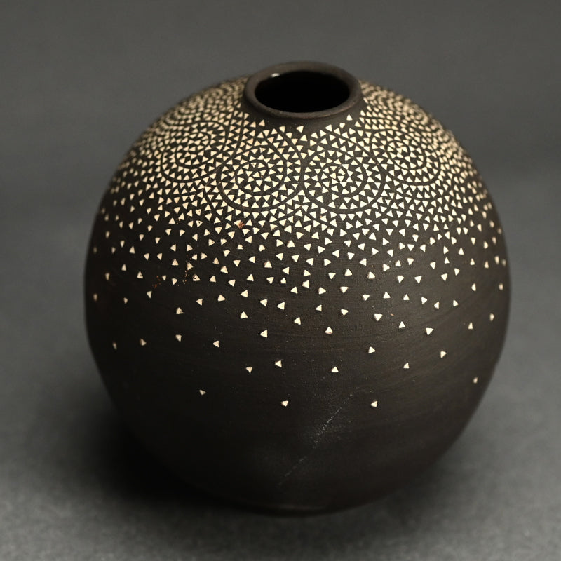 Black Vase ー北村 純子 “花入”