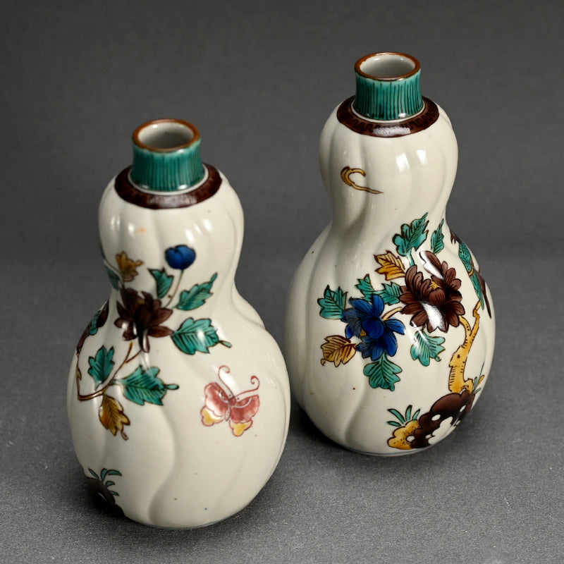 Kutani Porcelain Tokkuri  ー二代 徳田 八十吉