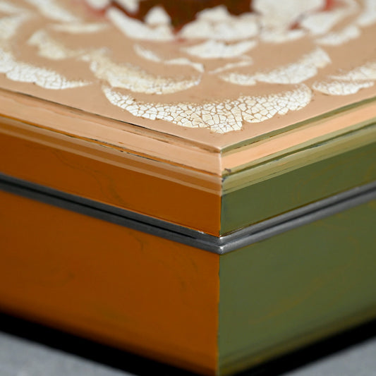 Exquisite Mid-century Lacquered Jewelry Box by Heiando ー平安堂 “六角宝石箱”