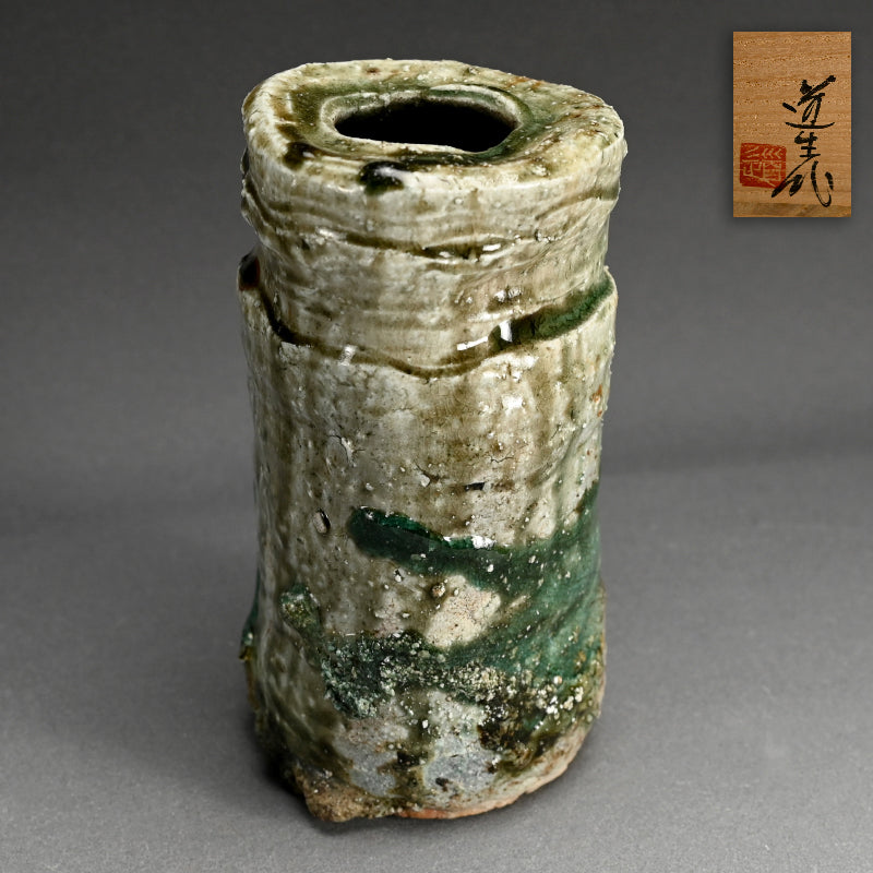 Iga Vase ー古谷 道生 “伊賀三角花入”