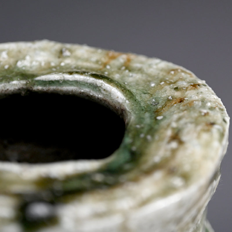 Iga Vase ー古谷 道生 “伊賀三角花入”