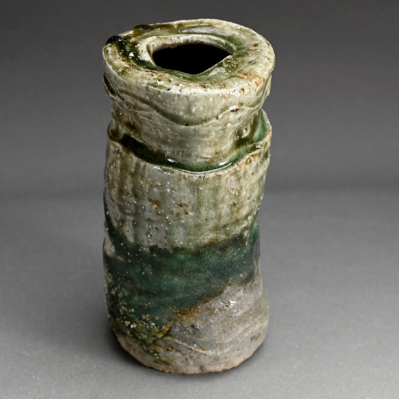 Iga Vase ー古谷 道生 “伊賀三角花入”