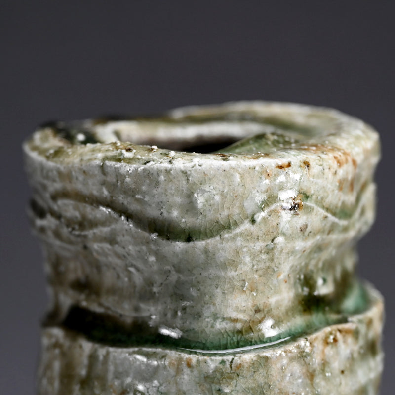 Iga Vase ー古谷 道生 “伊賀三角花入”