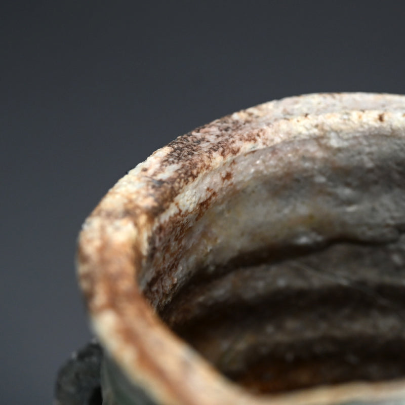 Iga Vase ー古谷 道生 “伊賀窯変花入”