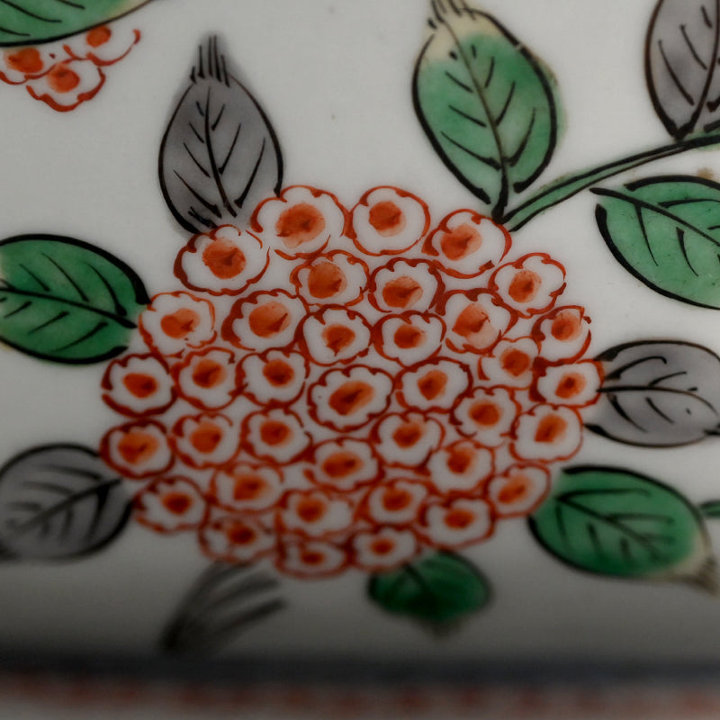 Unusual Edo p. Large Imari Porcelain Bowl