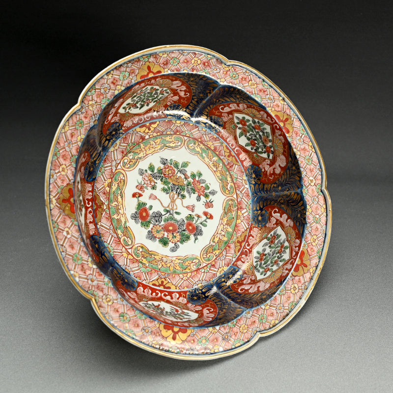 Unusual Edo p. Large Imari Porcelain Bowl
