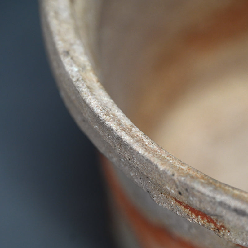 Contemporary Shigaraki Mizusashi ー古谷 道生 “信楽 鬼桶水指”