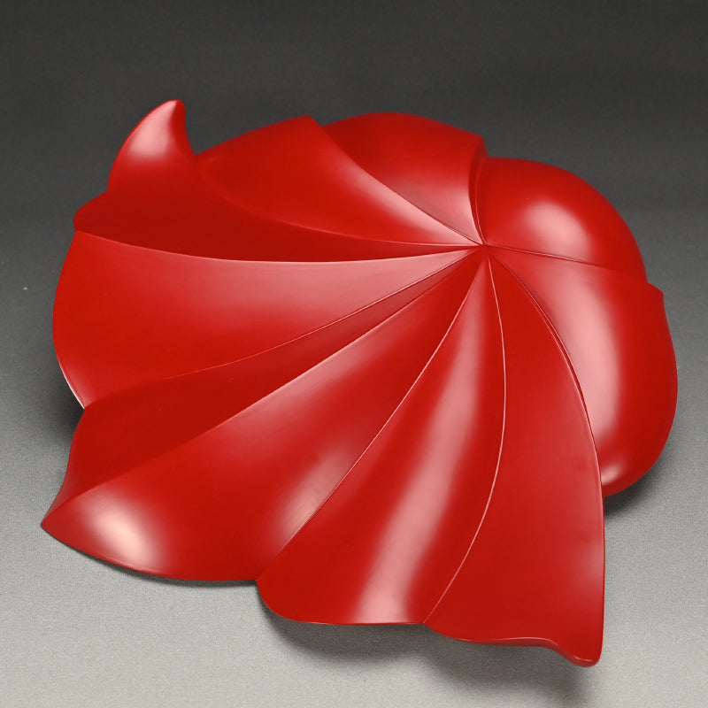 Contemporary Lacquer Object by Female Artist ー笹井 史恵 “舞”