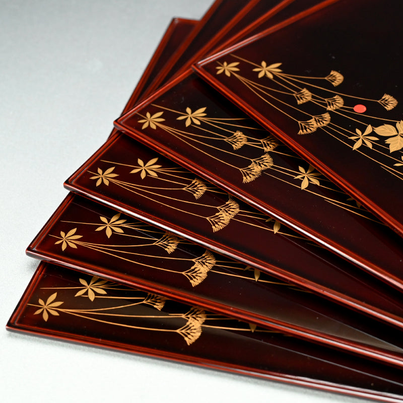5 pc. Lacquer Tray Set ー服部 峻昇 “風の花 会席膳”