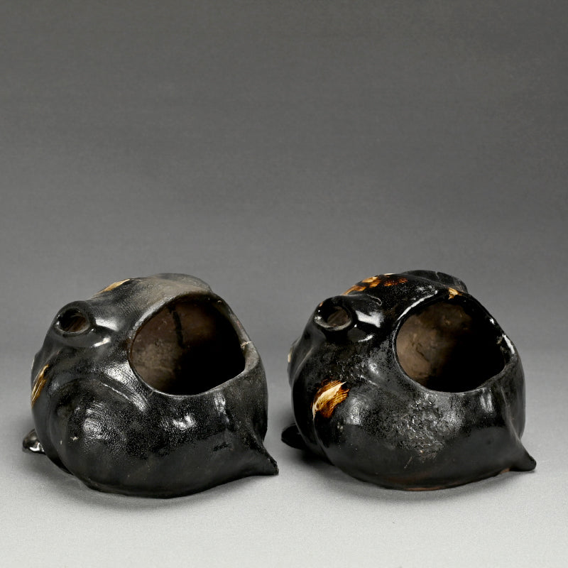 Pair Antique Japanese Black Raku Rabbits by Ennosai  ー黒楽兎手炉