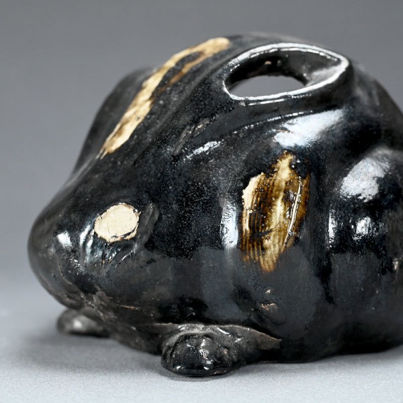 Pair Antique Japanese Black Raku Rabbits by Ennosai  ー黒楽兎手炉