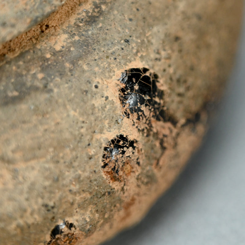 Published Tokoname Hetari Tsubo