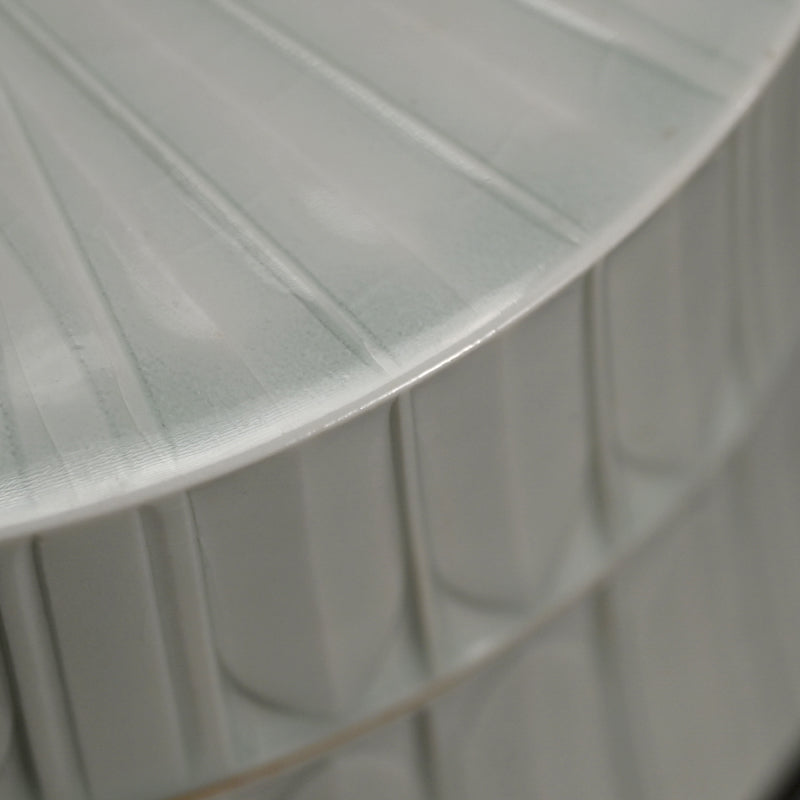 Award Winning Futamono Porcelain Box ー林 敏夫 “白磁線刻文大合子”
