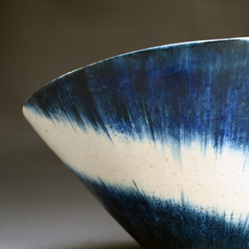 Important Porcelain Basin, Exhibited ー福島 寛子 “呉須絵青文大鉢”