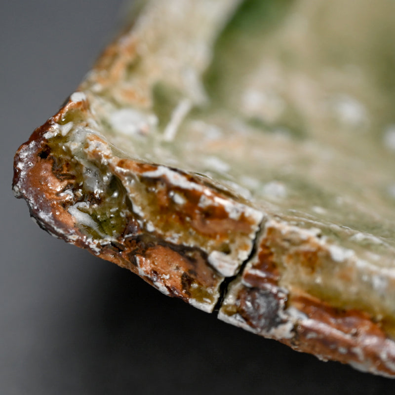Ash Glazed Kakuzara Squared Plate ー村越 琢磨 “灰釉 轆轤 角皿”