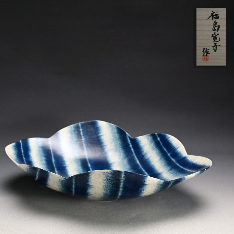 Large Exhibited Ceramic Bowl ー福島 寛子 "呉須絵青文輪花鉢”