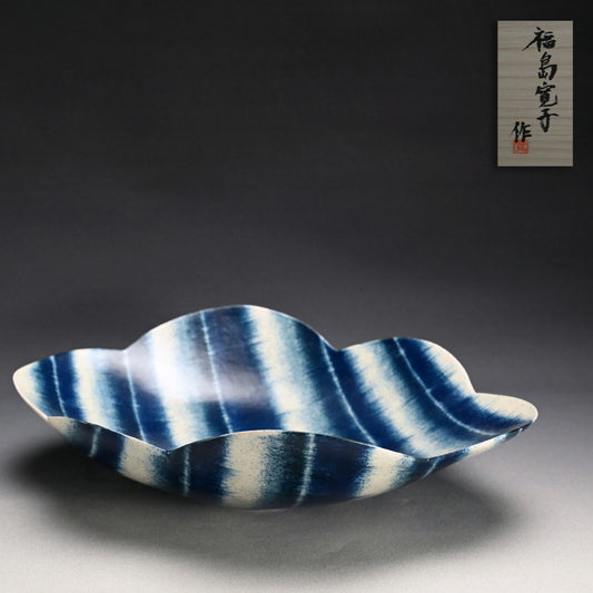 Large Exhibited Ceramic Bowl ー福島 寛子 "呉須絵青文輪花鉢”
