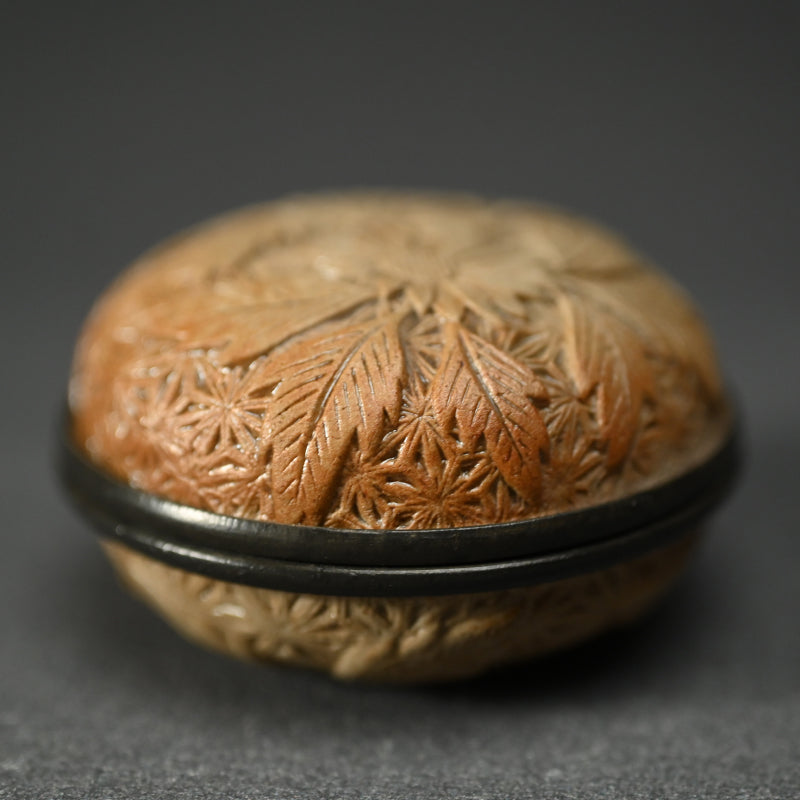 Exquisite Carved Floral Bizen Ceramkic Kogo Incense Case