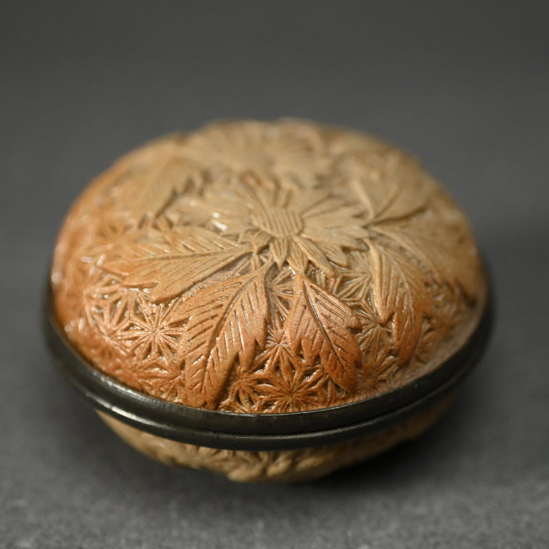 Exquisite Carved Floral Bizen Ceramkic Kogo Incense Case