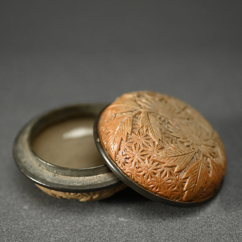 Exquisite Carved Floral Bizen Ceramkic Kogo Incense Case
