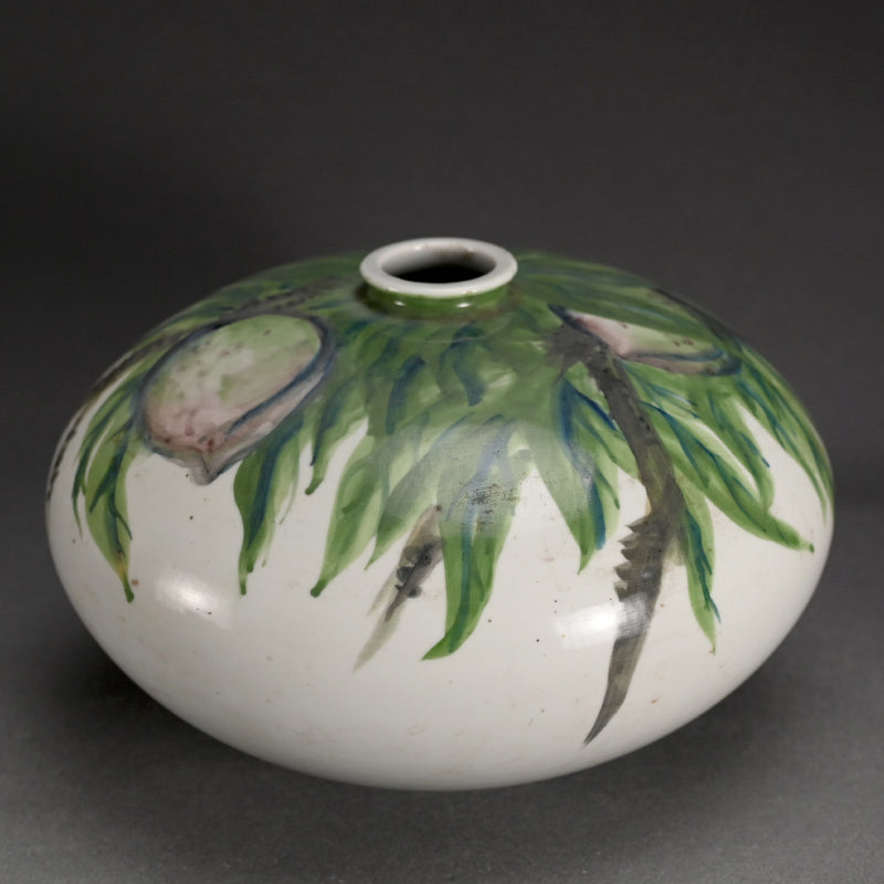 Taisho period Japanese Ceramic Vase, Peaches ー光雲 “桃果飾壺“