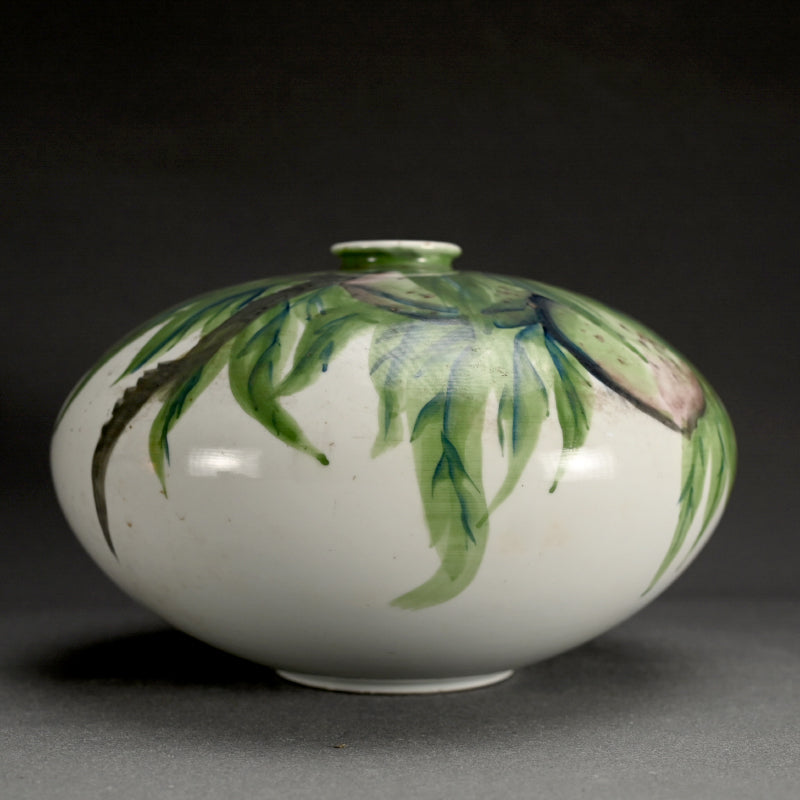 Taisho period Japanese Ceramic Vase, Peaches ー光雲 “桃果飾壺“