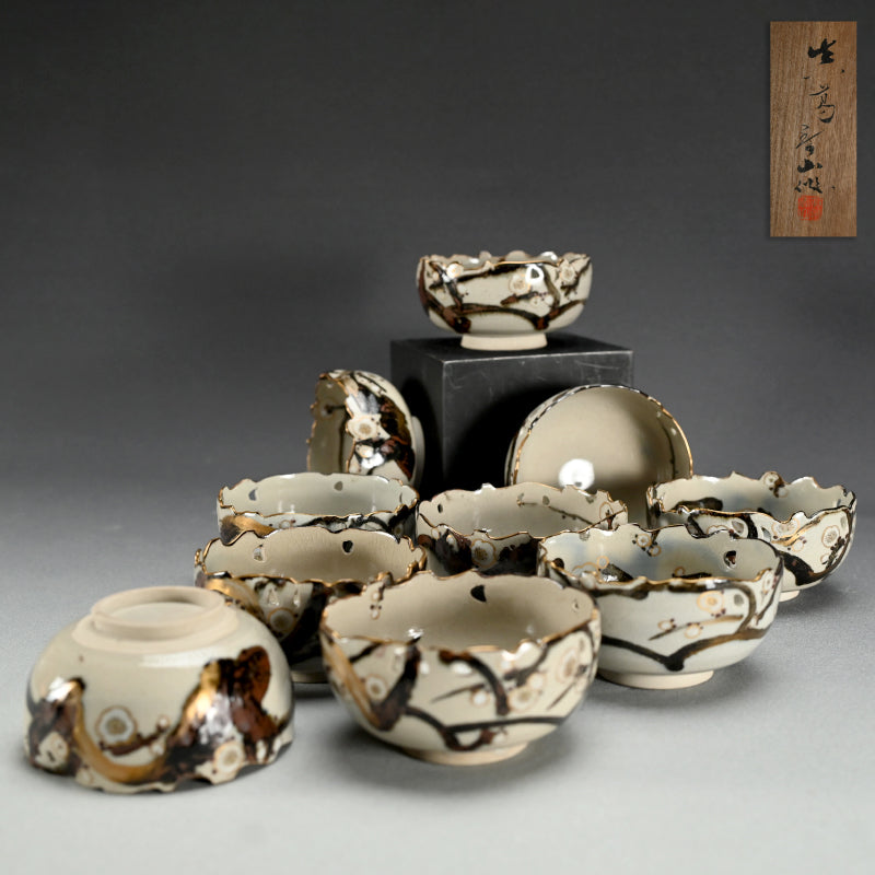 Set 10 Dishes, Plum Blossoms ー宮川 香山