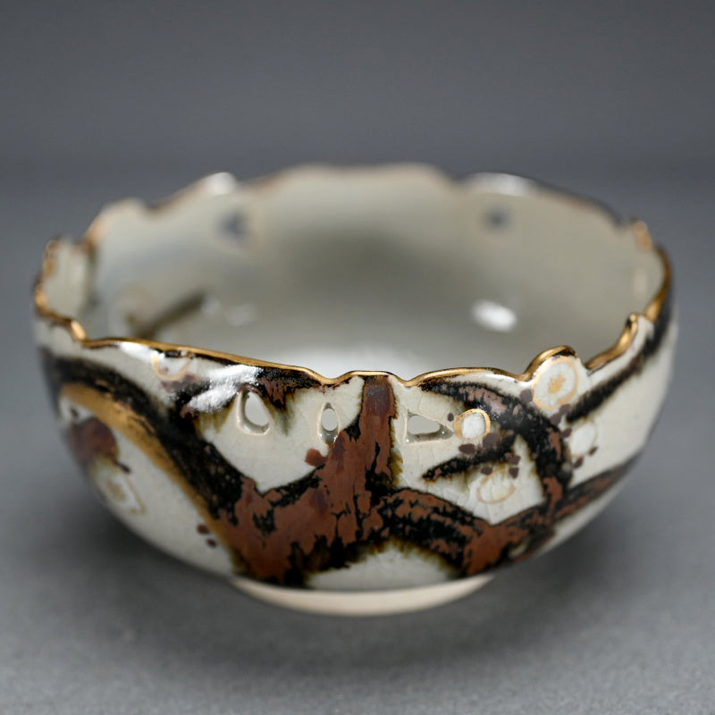 Set 10 Dishes, Plum Blossoms ー宮川 香山