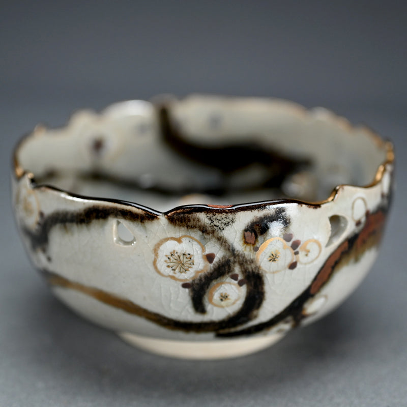 Set 10 Dishes, Plum Blossoms ー宮川 香山