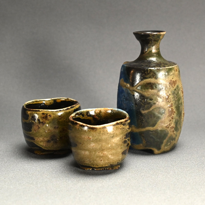 Contemporary Ao-Bizen Sake Set ー馬場 隆志 “窯変蒼酒器揃”