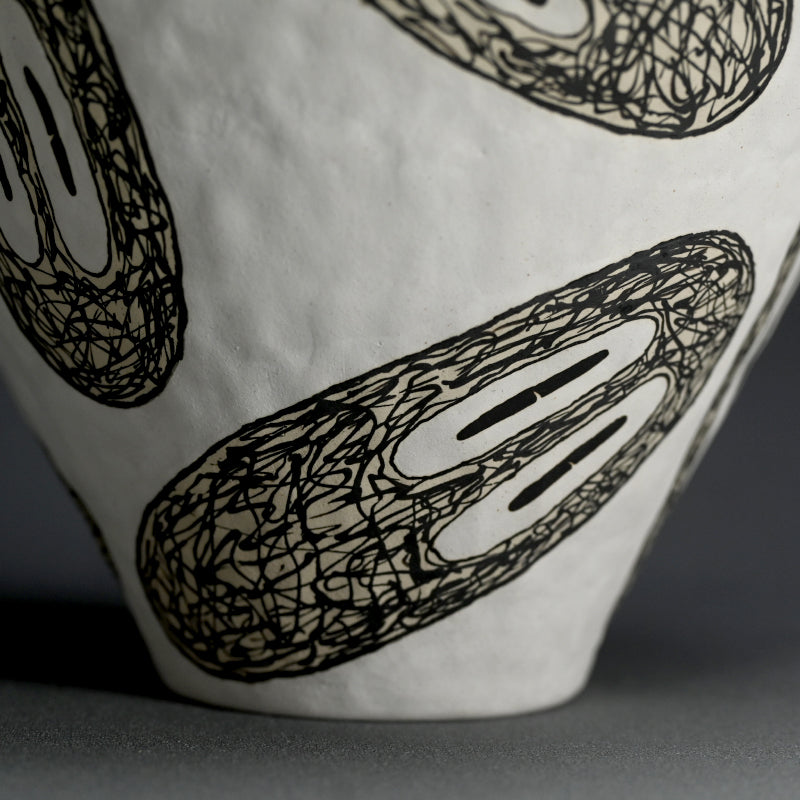 Rare Large Ceramic Vase ー鈴木 優作 “面長さん”