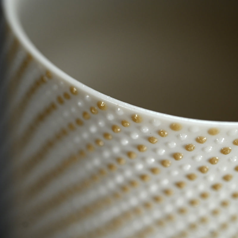 Ceramic Vase ー岡安 真美 “草木”