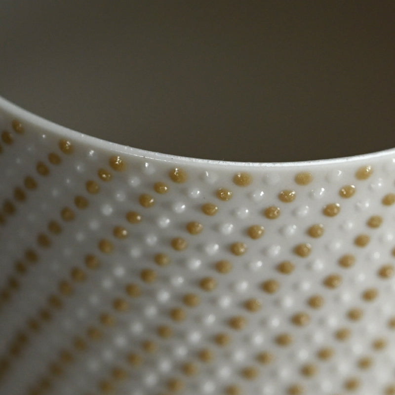 Ceramic Vase ー岡安 真美 “草木”