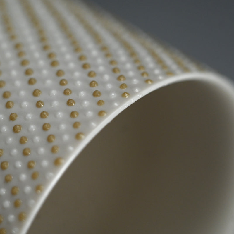 Ceramic Vase ー岡安 真美 “草木”