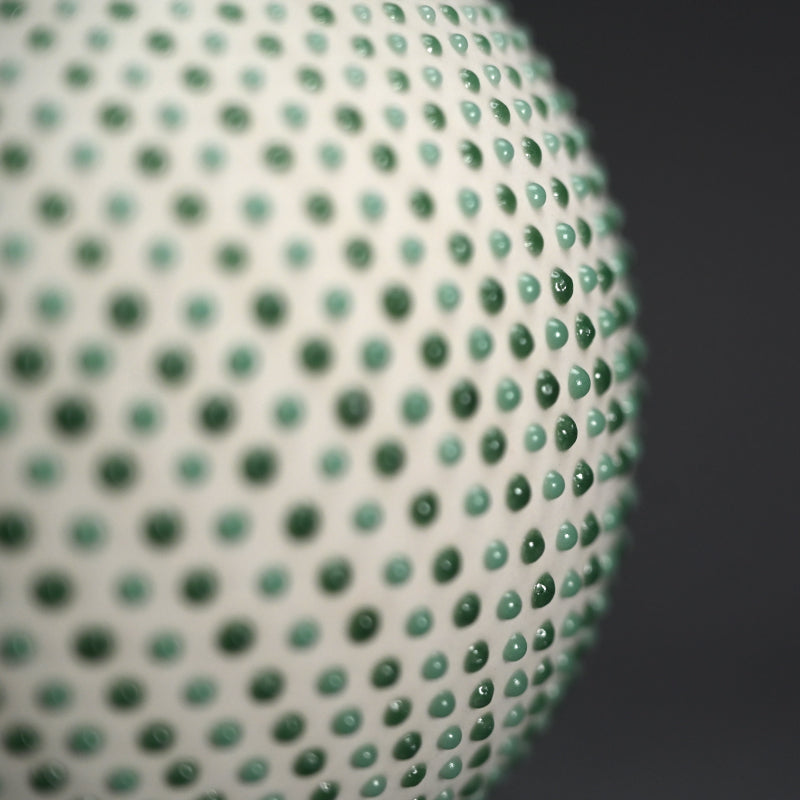 Contemporary Porcelain Vase ー岡安 真美 “一輪”