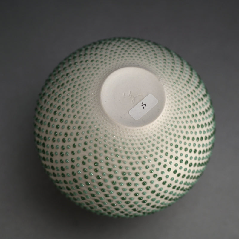 Contemporary Porcelain Vase ー岡安 真美 “一輪”