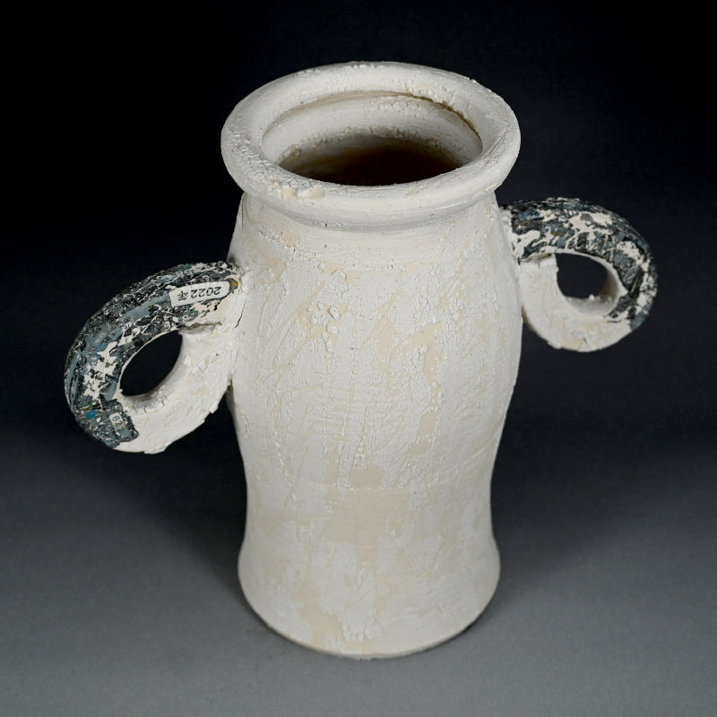 Contemporary Ceramic Vase ー伊勢崎 陽太郎 “xxi シバノ戸”