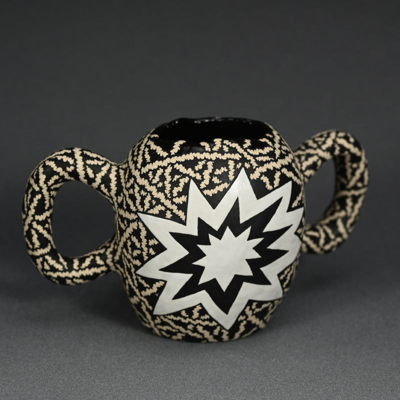 Contemporary Ceramic Cup ー鈴木 優作 “どっちがどっち?”