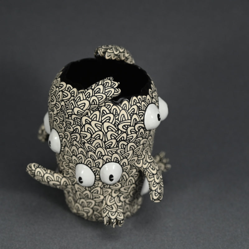 Contemporary Ceramic Cup ー鈴木 優作 “どっちがどっち?”