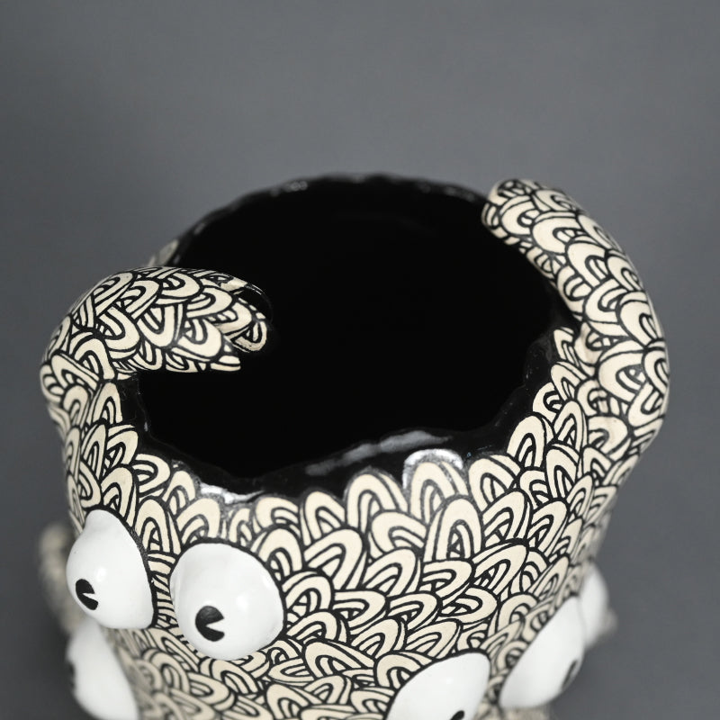 Contemporary Ceramic Cup ー鈴木 優作 “どっちがどっち?”