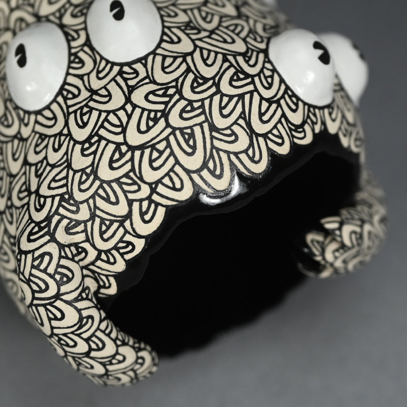 Contemporary Ceramic Cup ー鈴木 優作 “どっちがどっち?”