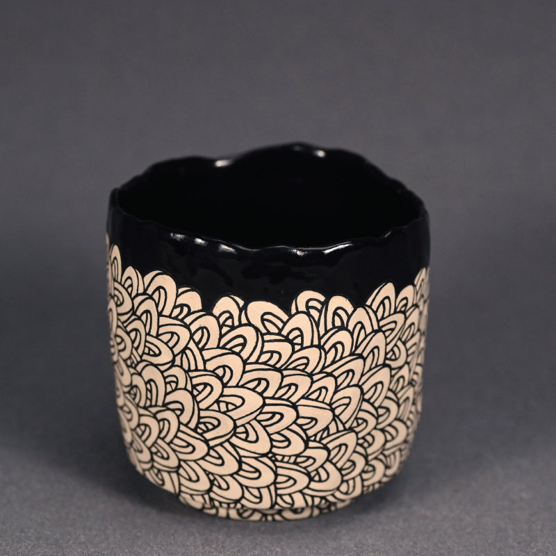 Contemporary Ceramic Tea Cup ー鈴木 優作 “忍法茶碗隠れ”