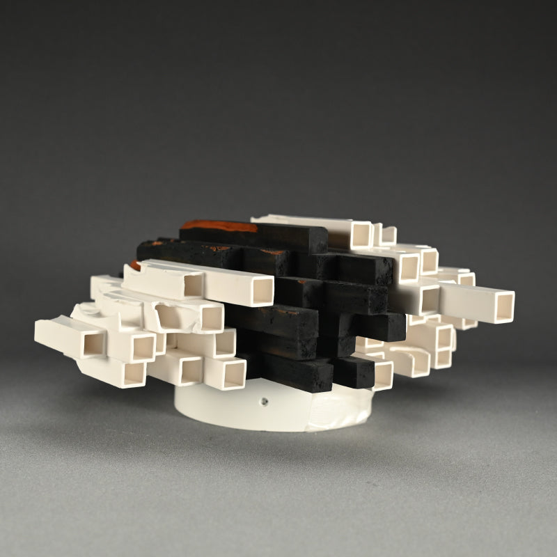 Porcelain Wall Sculpture ー竹内 紘三 “Modern Remains, Dyeing”