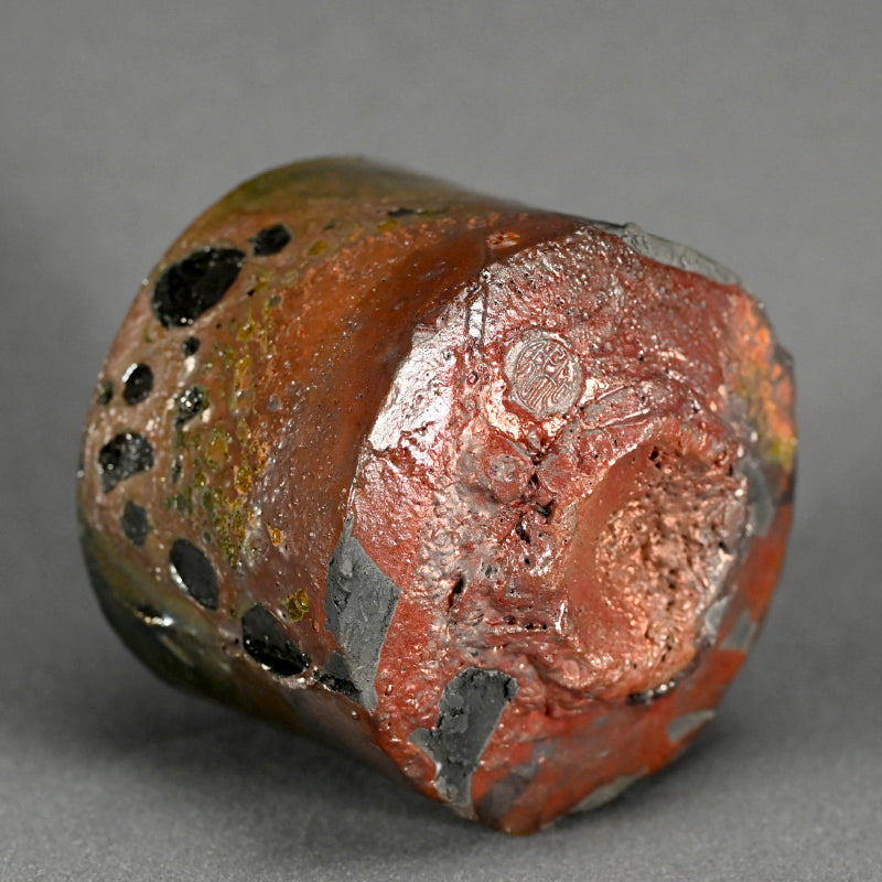 Black Raku Chawan Tea Bowl ー橋本 知成 “楽焼窯変筒茶碗”