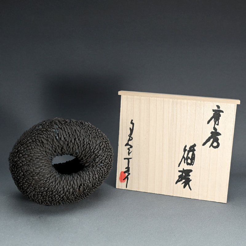 Enigmatic Ring Ceramic Sculpture ータカハシ アオイ “房房 -循環”