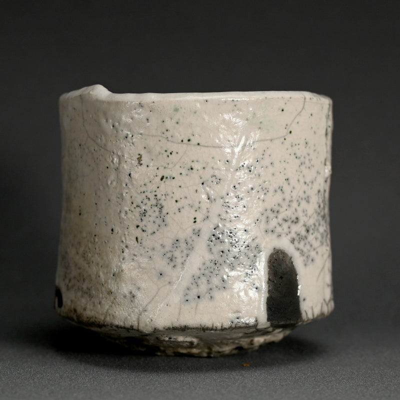 Shiro Raku Chawan Tea Bowl ー橋本 知成 "白楽筒茶碗"
