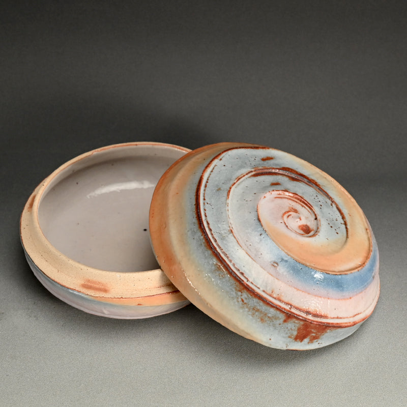 Swirling Contemporary Ceramic Box ー十四代 加藤 康景 "志野陶筥"